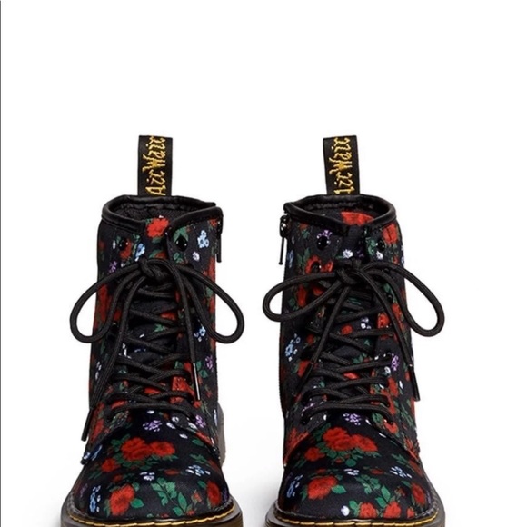 Gently used doc Martens - Picture 2 of 2